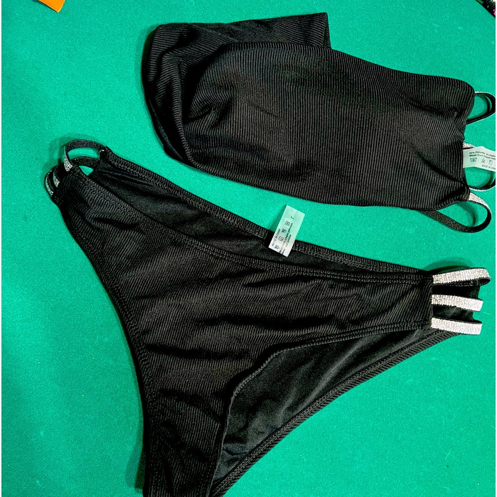 Never worn SHEIN glitter and black strapless bathing suit